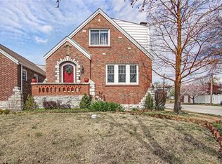 5431 Pernod Ave, Saint Louis, MO