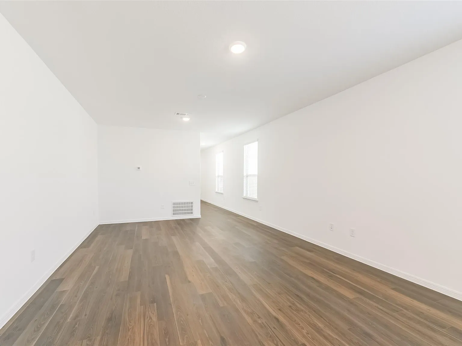 4 bed, 2.0 bath, 1780 sqft, $2,150 — Photo 3