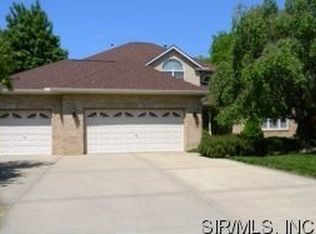 102 Pleasant Ridge Dr, Edwardsville, IL 62025