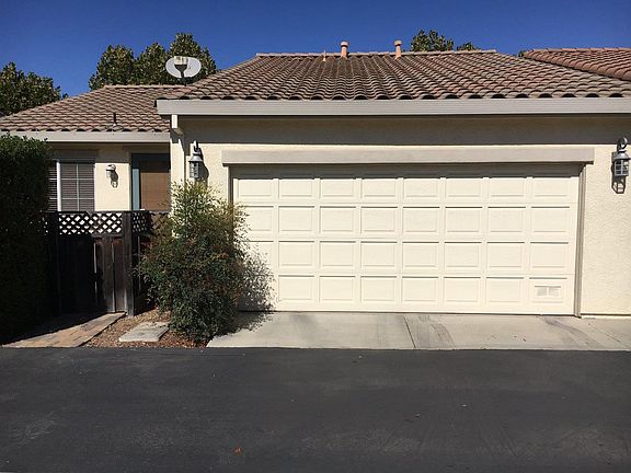 3rd image of 1326 White Oak Pl