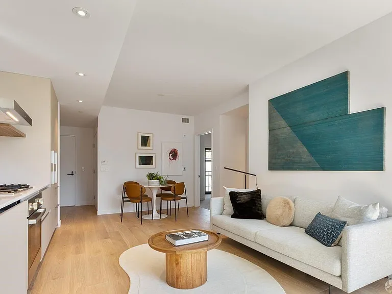 311 Grove St #3 — Photo 9
