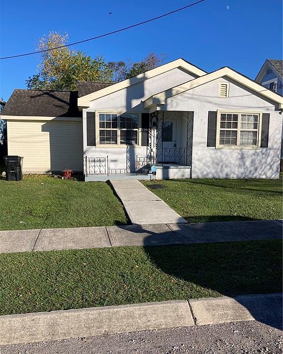 1st image of 5525 Baccich St