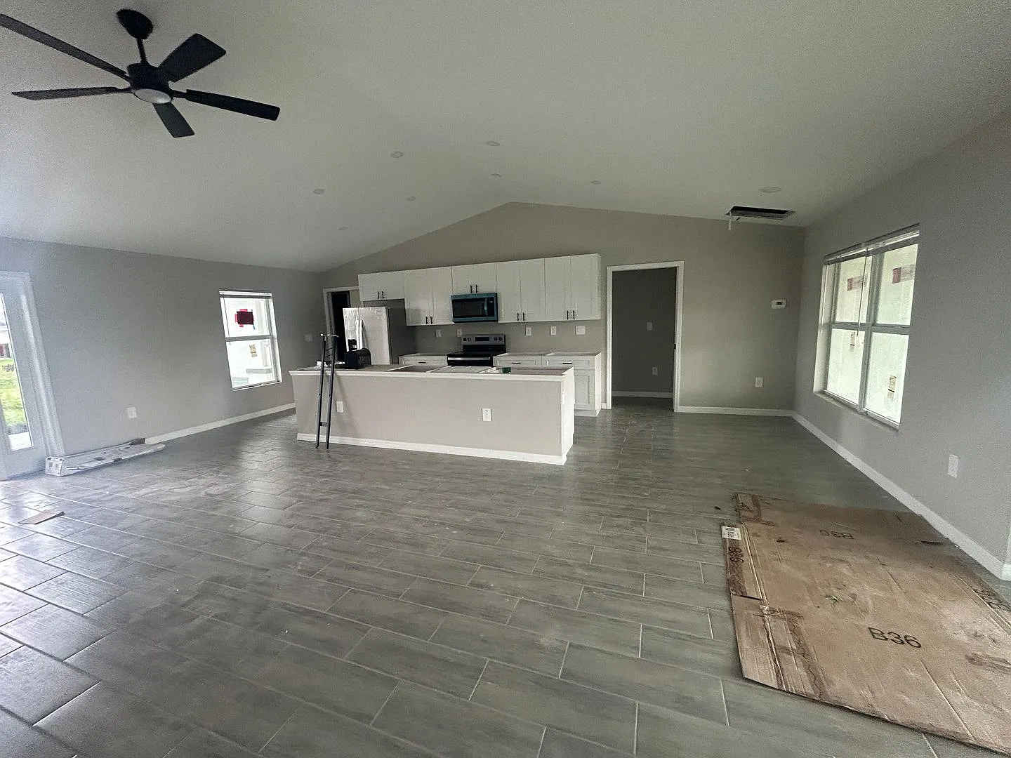 Coming soon new construction — Photo 4