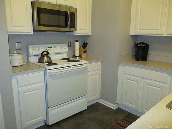 5th image of 25771 Maritime Cir N