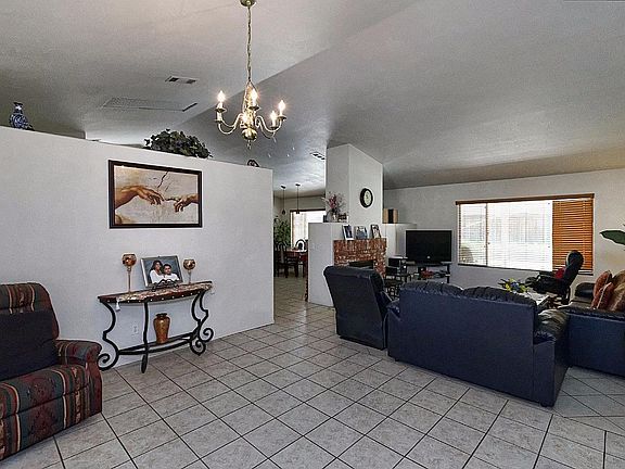 5th image of 12591 Heron St