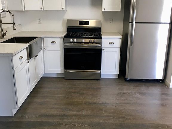 5th image of 1140 S Grande Vista Ave