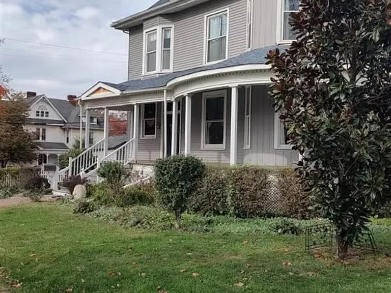 206 W Washington St — Photo 1