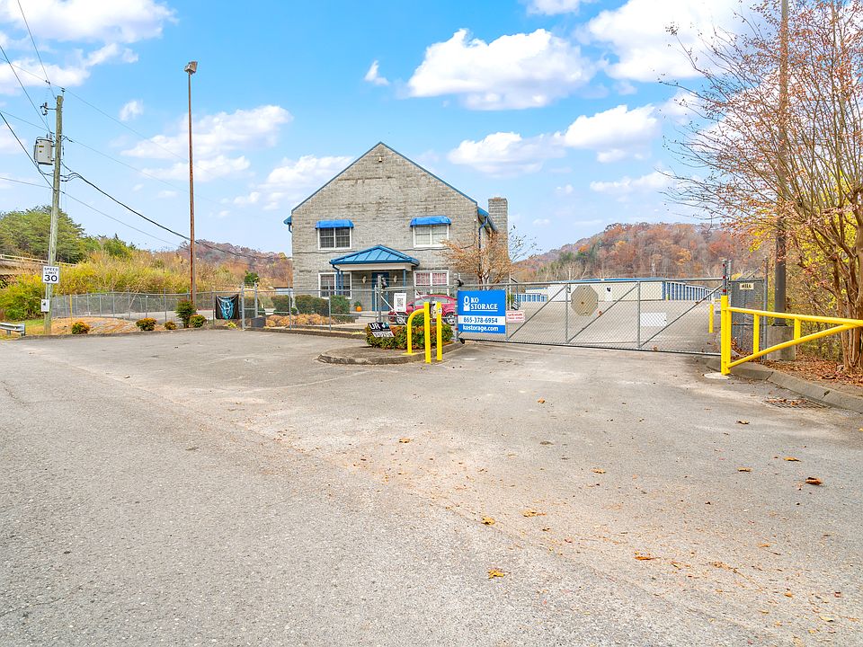 1st image of 1328 E Bullrun Valley Dr