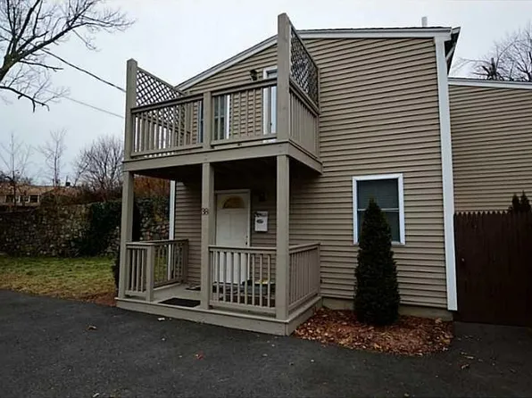 38 New London Ave, West Warwick, RI 02893