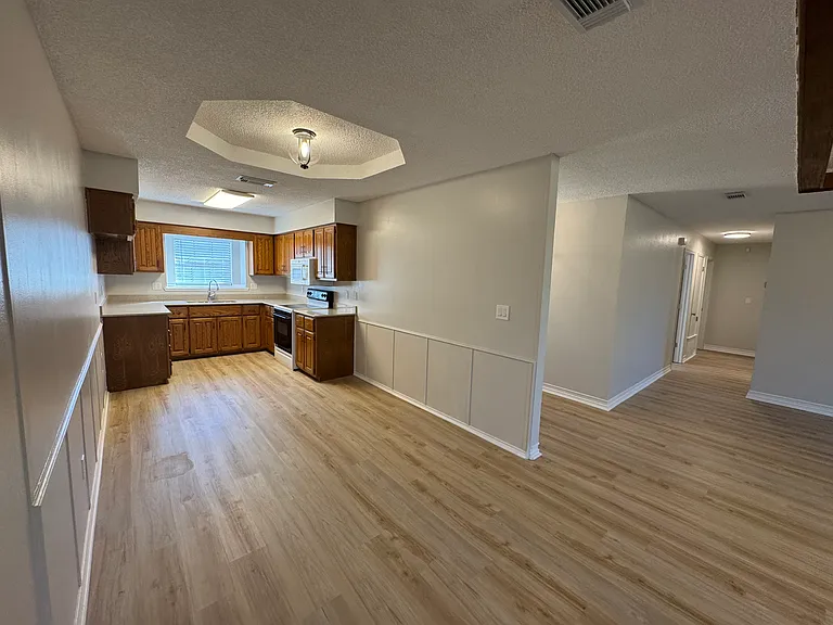 6055 Brooke Ln — Photo 4