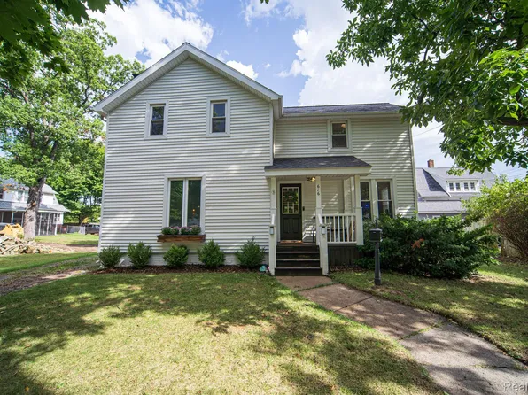 616 E Sibley St, Howell, MI 48843