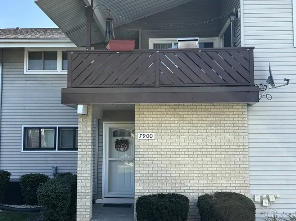 7900 164th Ct #264, Tinley Park, IL 60477