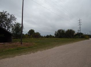 300 N 8th St #3-5, Ballinger, TX 76821