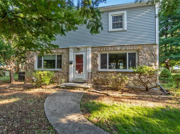 198 Pershing Blvd, Whitehall, PA 18052