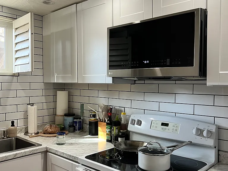 1008 E Osborn Rd #B — Photo 2