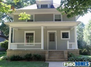 903 Walnut St, Cedar Falls, IA 50613