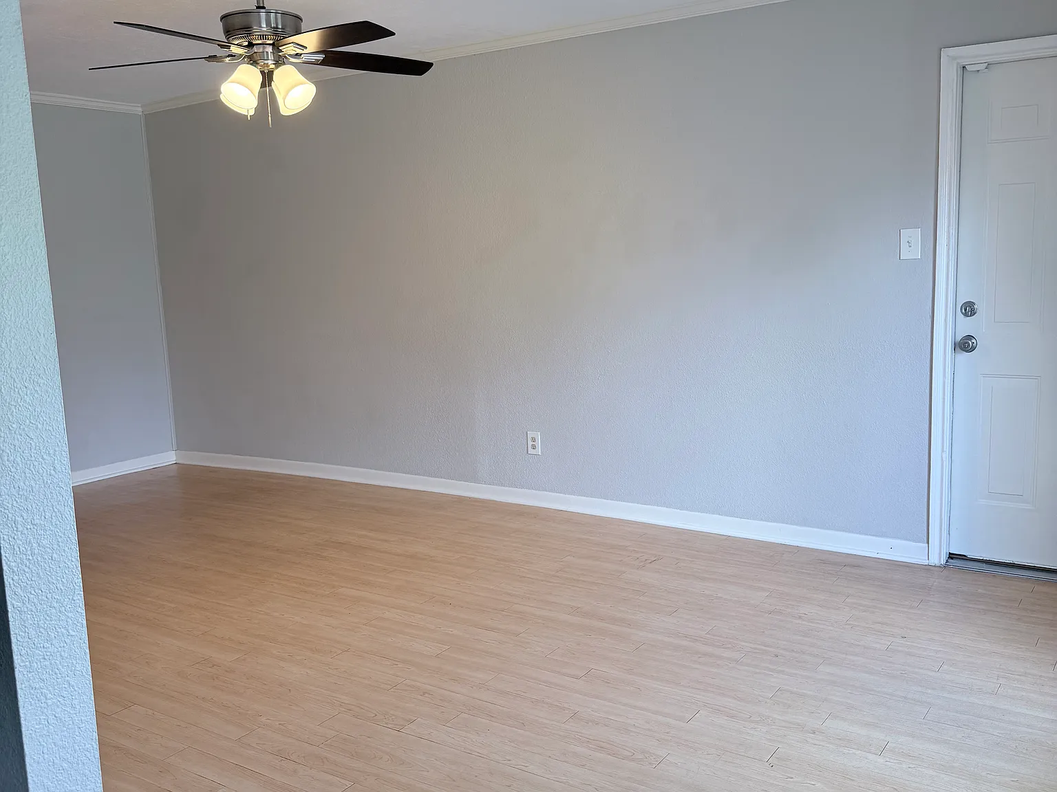 3 bed, 1278 sqft, $1,800 — Photo 4