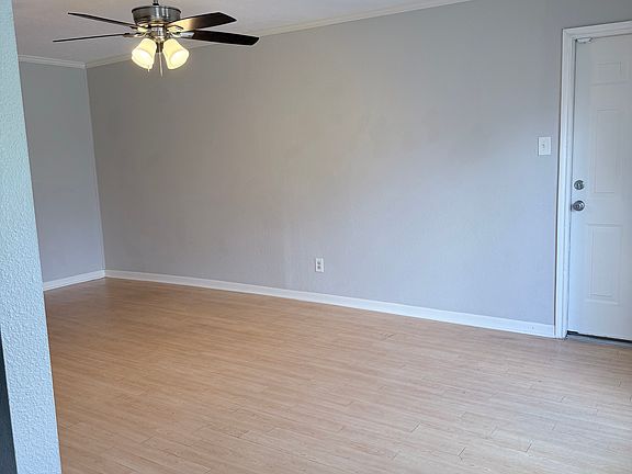 4th image of 131 Talisman St