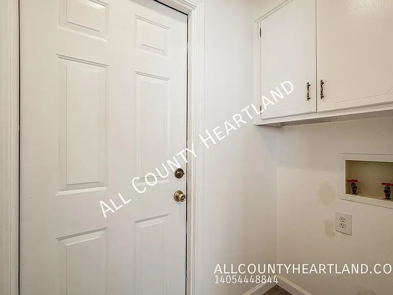 1528 Apollo Rd — Photo 17
