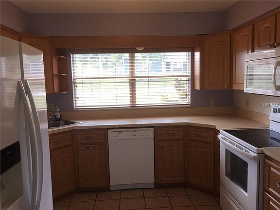 5th image of 820 Brentwood Dr