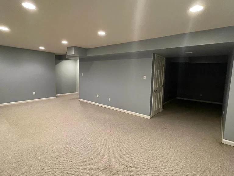 5905 Baltimore Dr — Photo 21