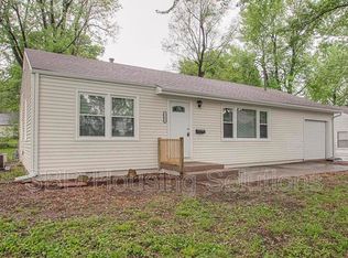 8803 E 72nd St, Raytown, MO 64133