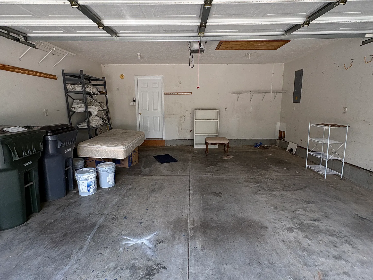 3 bed, 1491 sqft, $2,000 — Photo 2