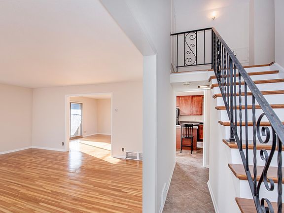 4th image of 3815 W 39th St