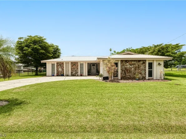 13449 Marquette Blvd, Fort Myers, FL 33905