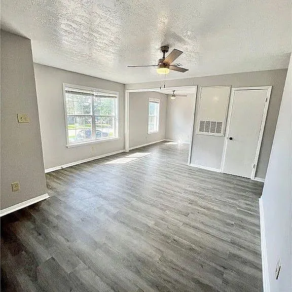 316 Manuel Dr #B — Photo 3