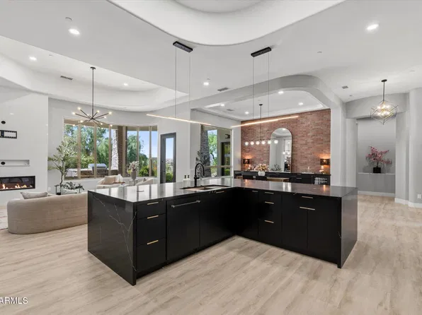 13622 N SUNSET Drive, Fountain Hills, AZ 85268