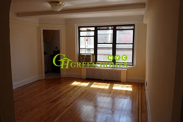 Rented by Green Home NY Realty LLC | media 6