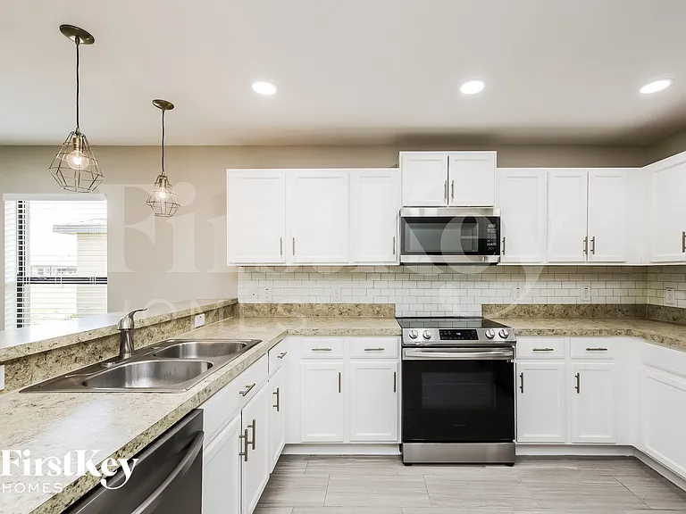 354 Shadow Lakes Dr — Photo 4