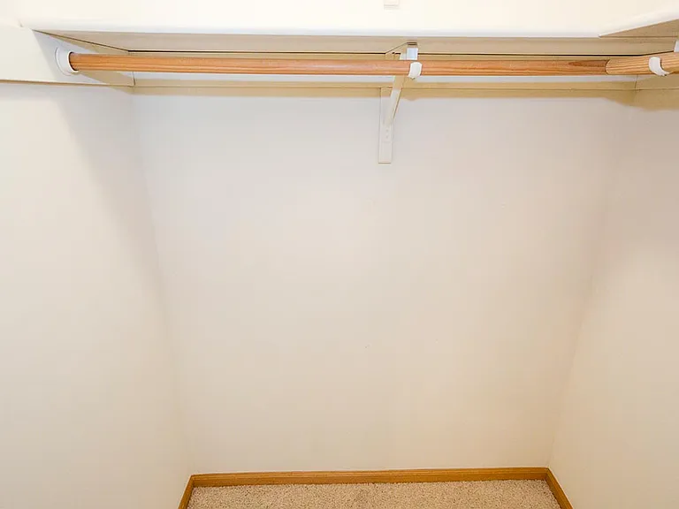 6910 Milan Dr — Photo 24