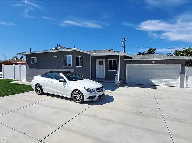 13291 Fairview St — Photo 1