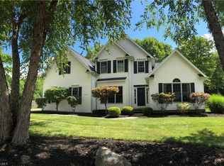 8087 Sandstone Dr, Northfield, OH 44067