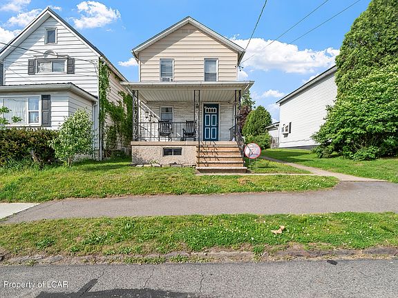 2nd image of 121 Lackawanna Ave