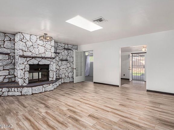 5th image of 1234 W Mohave Rd