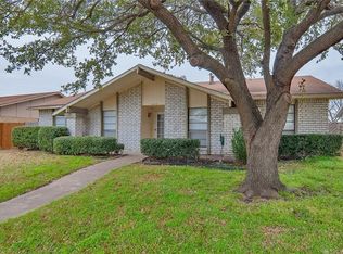 4212 Blackwillow Dr, Mesquite, TX