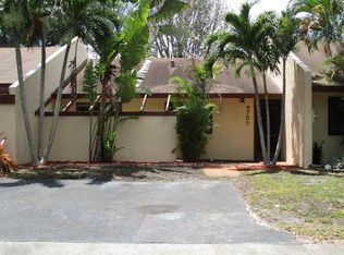 9780 NW 15th Ct, Pembroke Pines, FL 33024