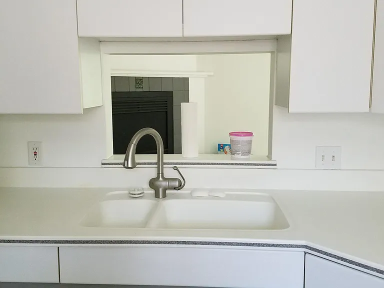 521 N Hagadorn Rd — Photo 15