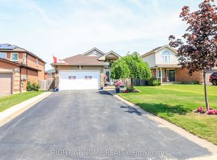 36 Benjamin Ln, Barrie, ON L4N0S2