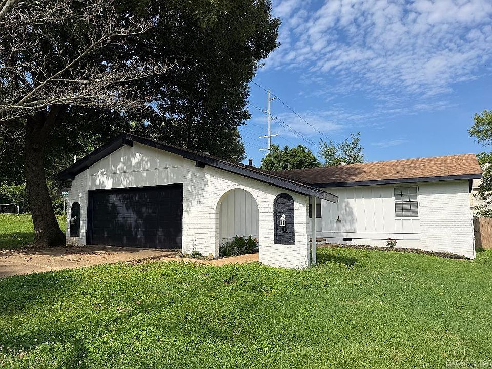 1st image of 2020 Cenwood Dr
