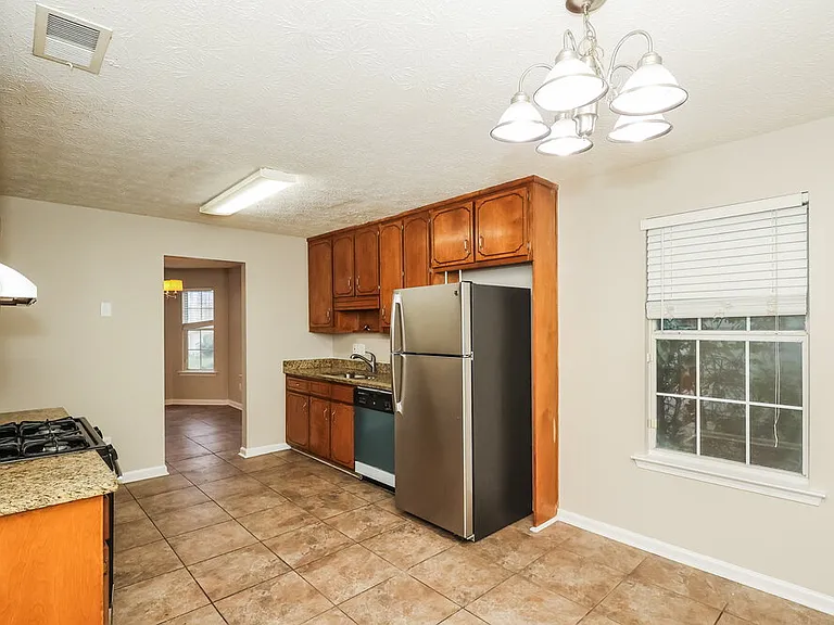 5599 Rock Shoals Way — Photo 7