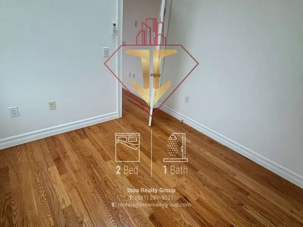 373 Danforth Avenue image 6 of 9