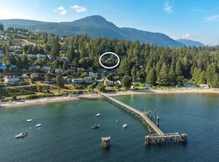 1832 North Rd, Gibsons, BC V0N1V9
