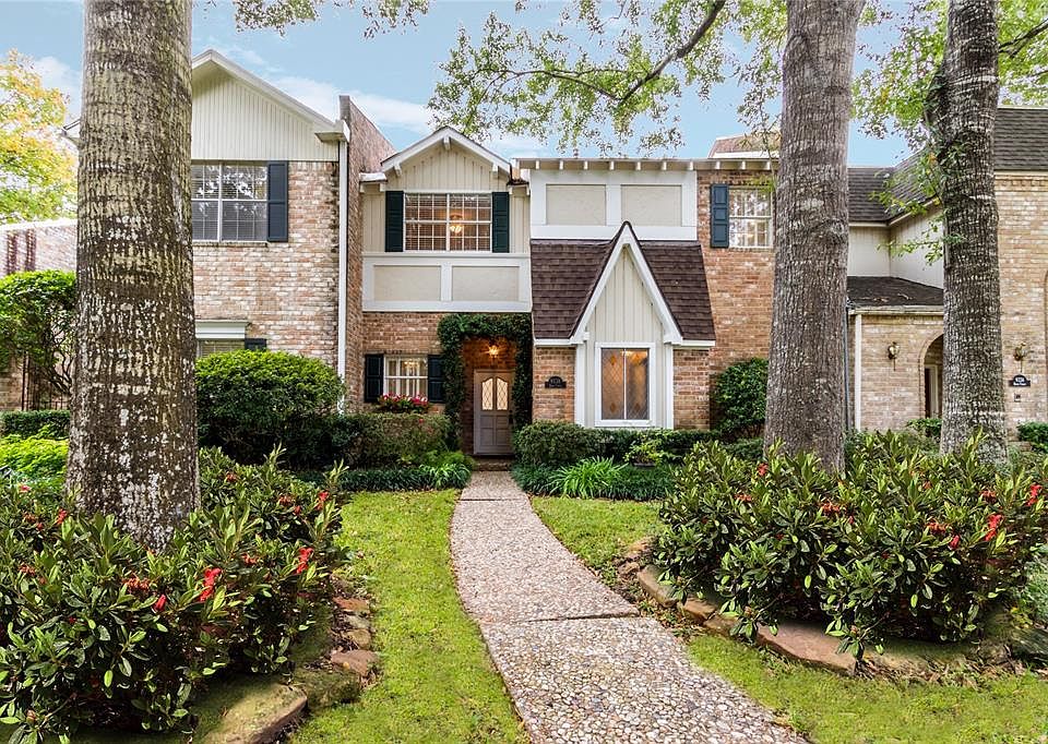 1st image of 9338 Briar Forest Dr