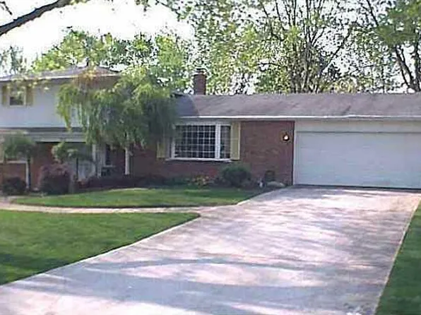 923 Kenwood Ln, Columbus, OH 43220