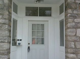 400 W Wayne Ave, Wayne, PA 19087