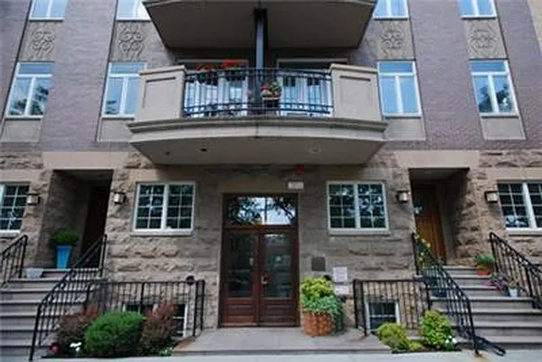 Sold by Aguayo & Huebener Brooklyn | media 15